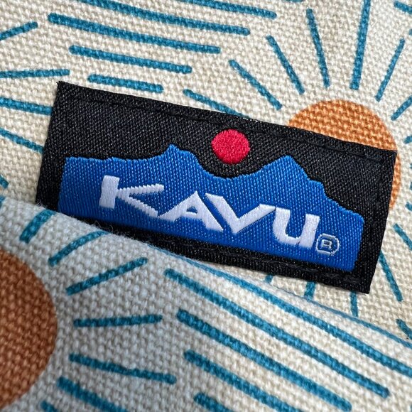 KAVU Rope Sling Bag,  size is approximately 20" x 11" x 5", adjustable - Picture 3 of 7